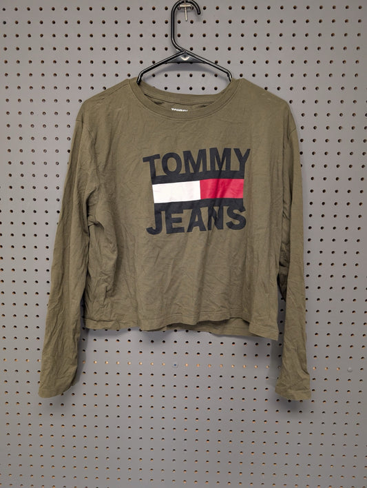 Front of olive green Tommy Jeans cropped long sleeve shirt