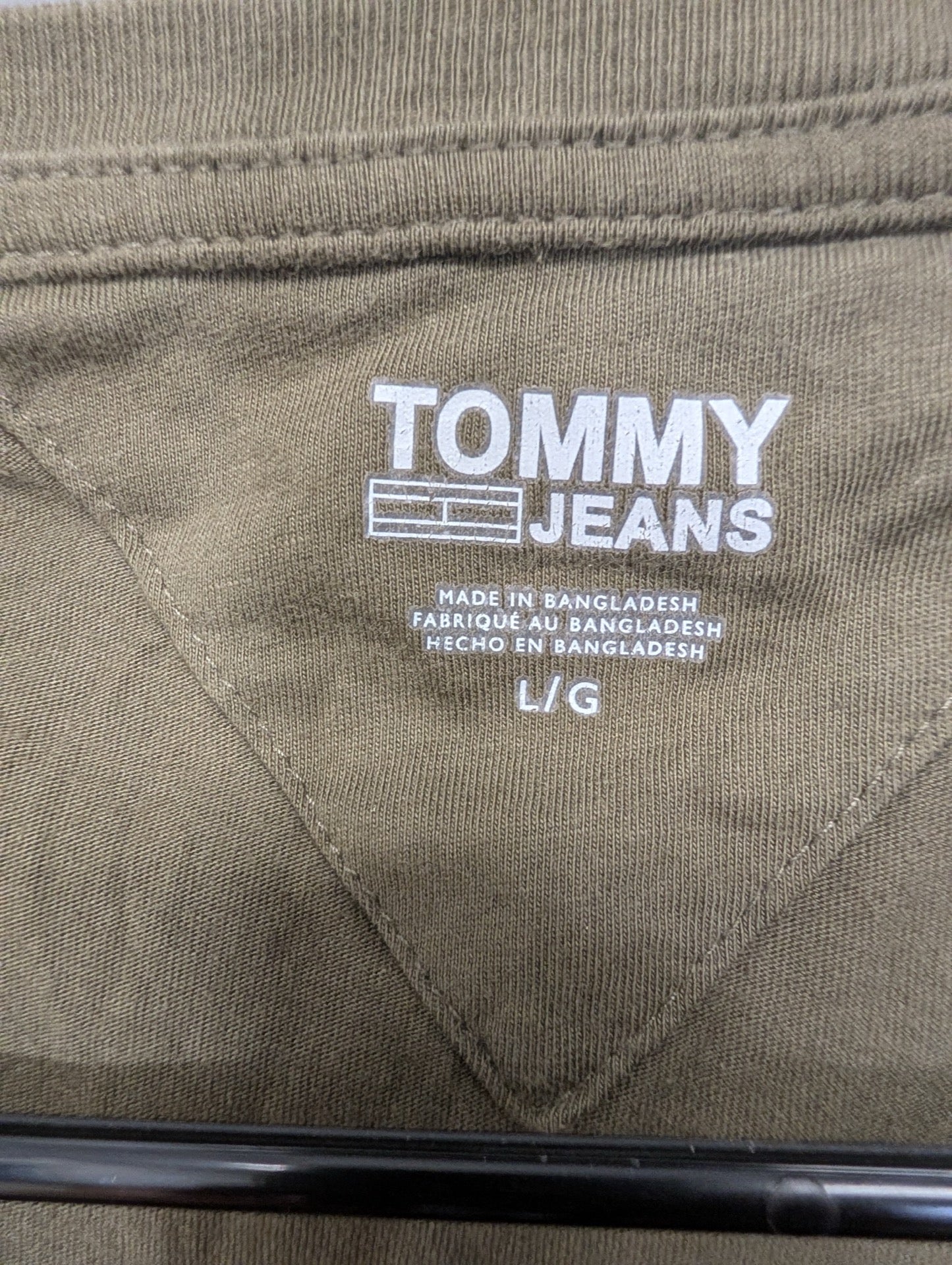 Tommy Jeans neck tag printed inside shirt