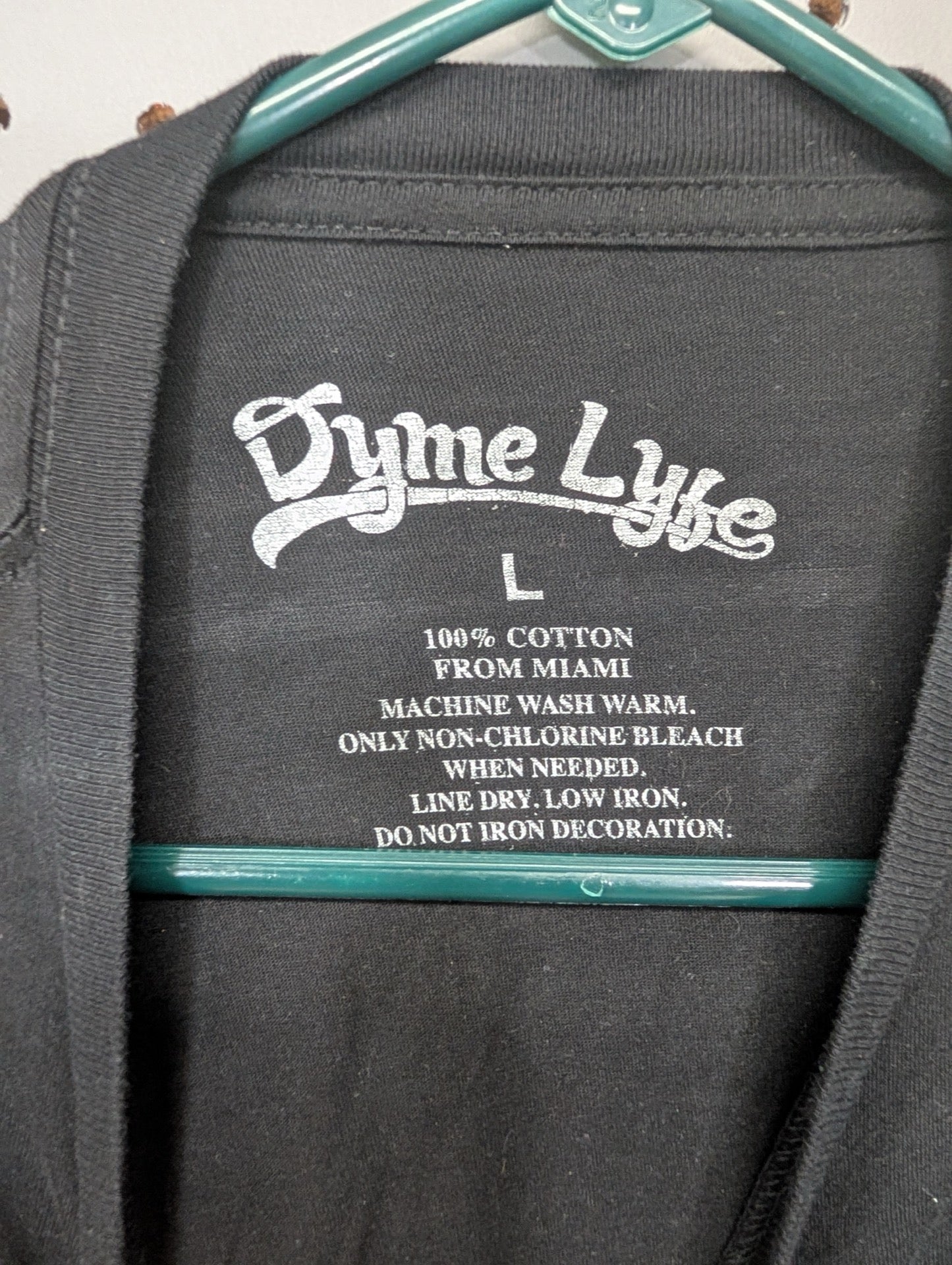 Dyme Lyfe printed collar tag size Large