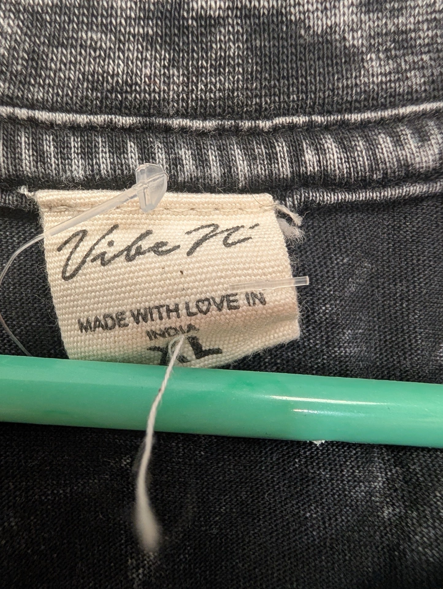 Vibe 70 size XL collar tag