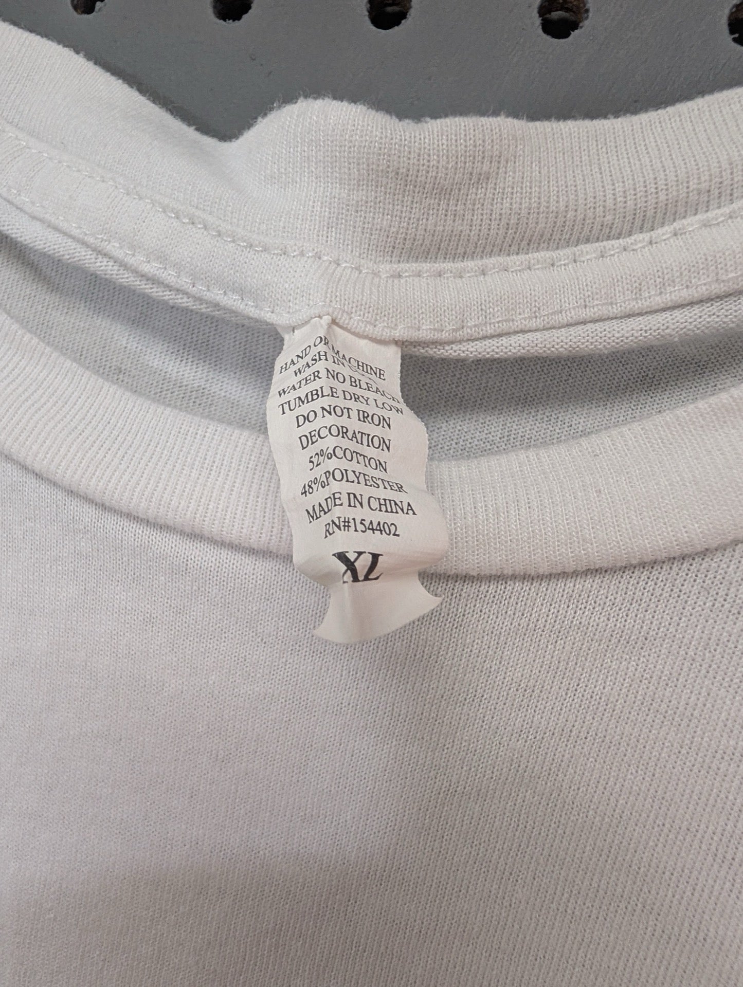Close up of material and size XL tag