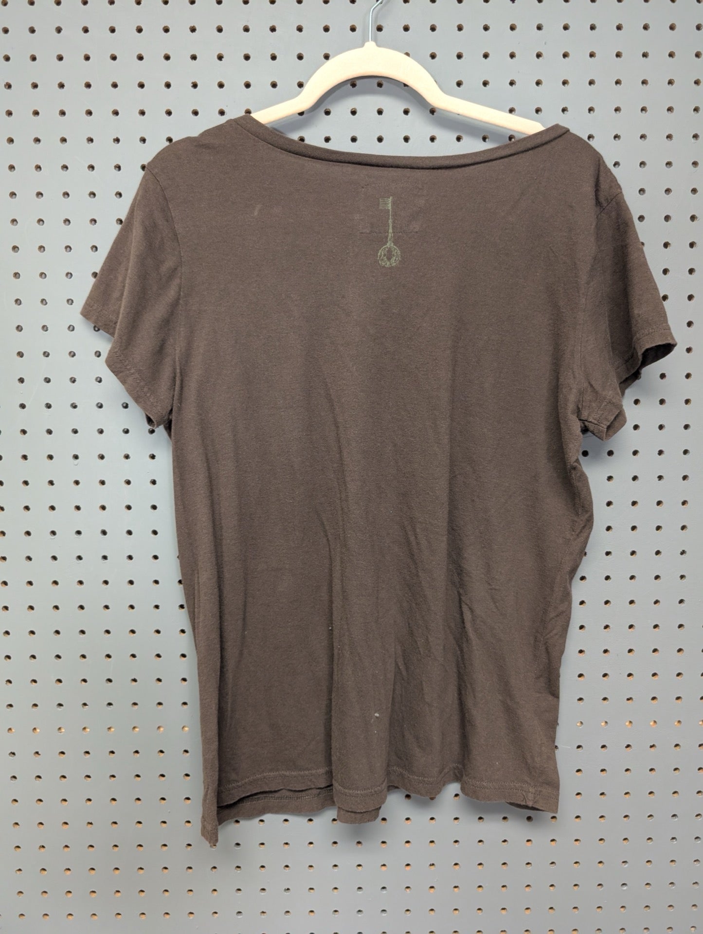 Back view of brown Old Navy t-shirt
