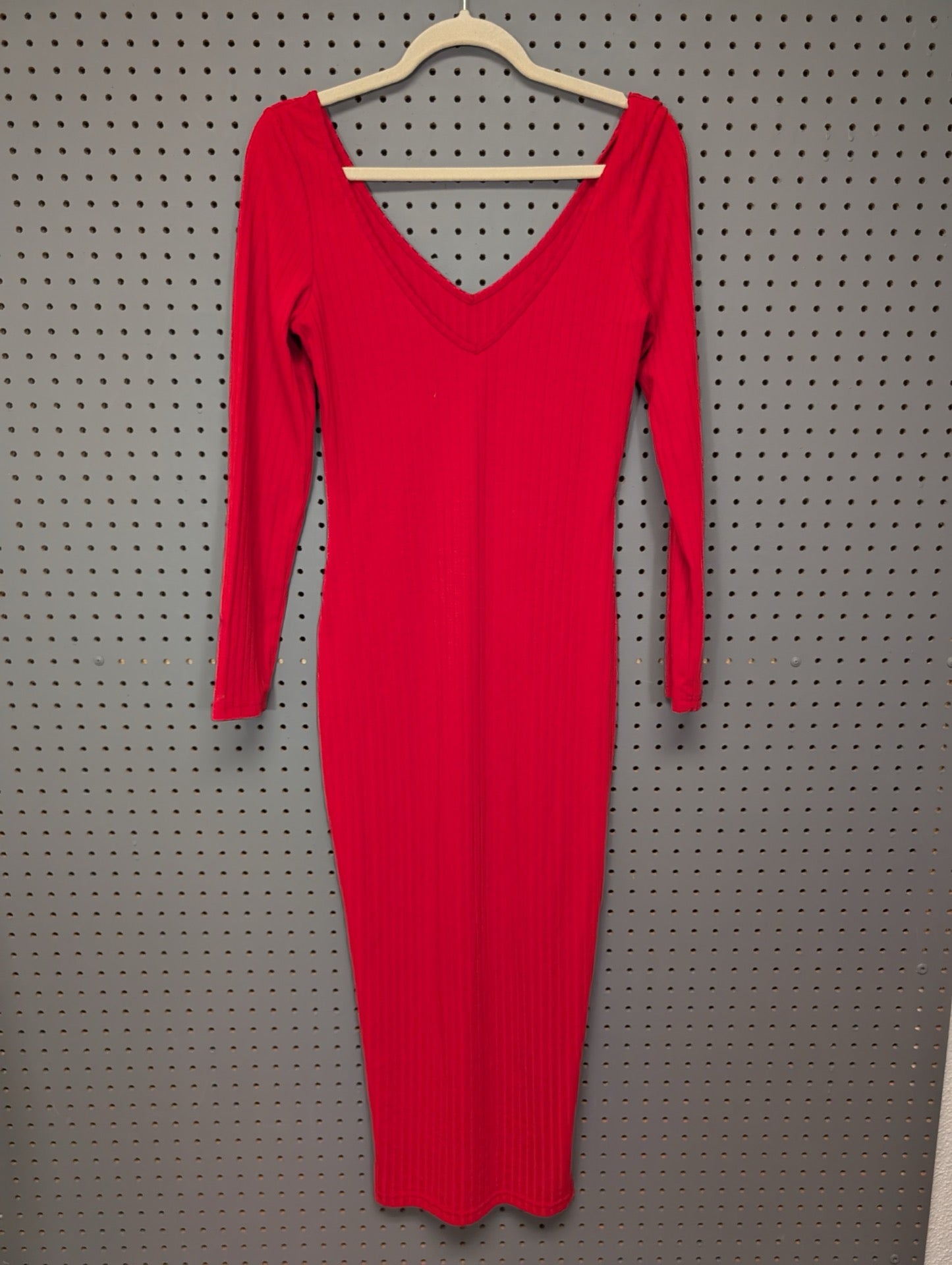 Front view of red long sleeve ribbed bodycon dress