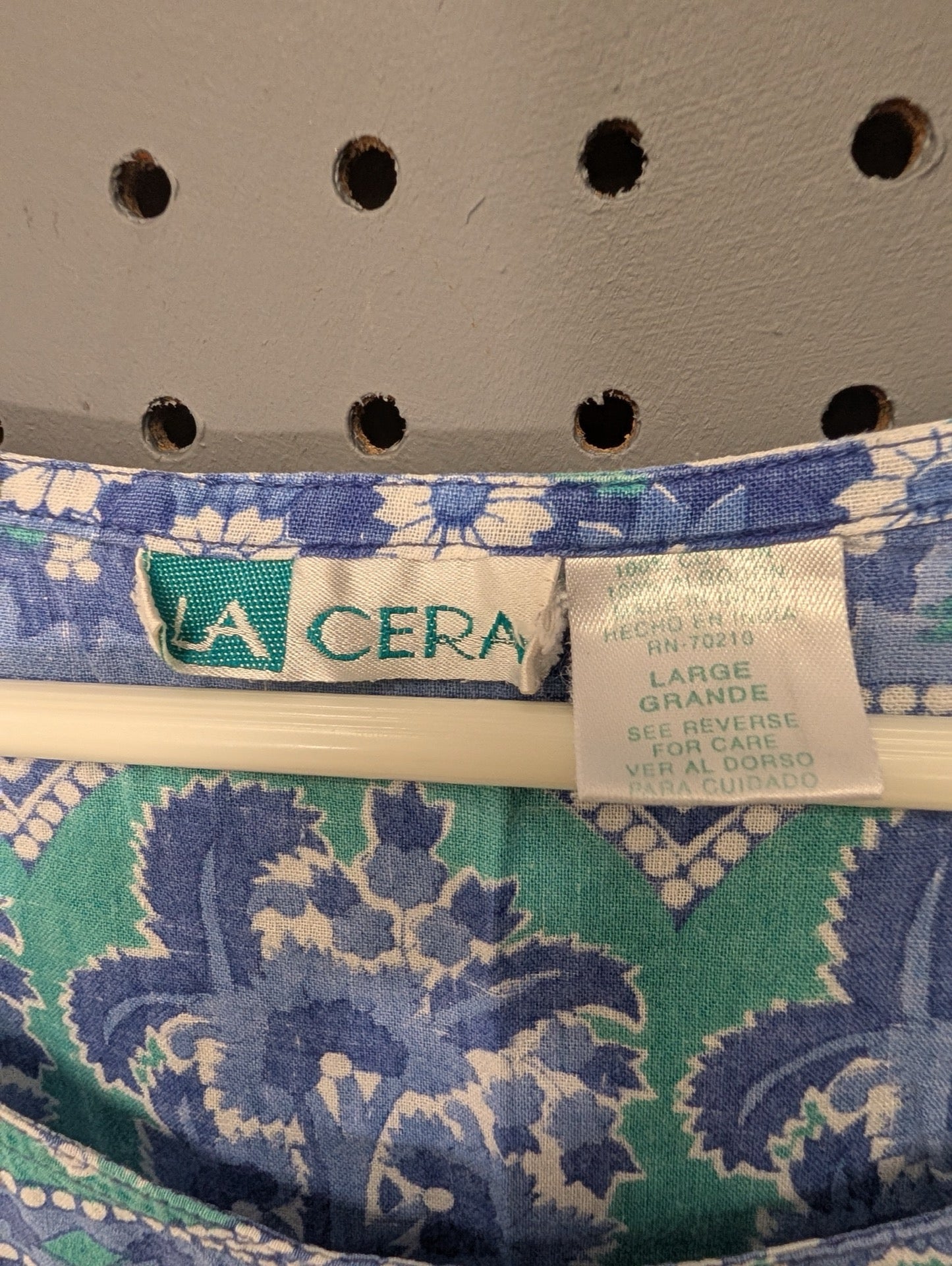 La Cera brand tag size large