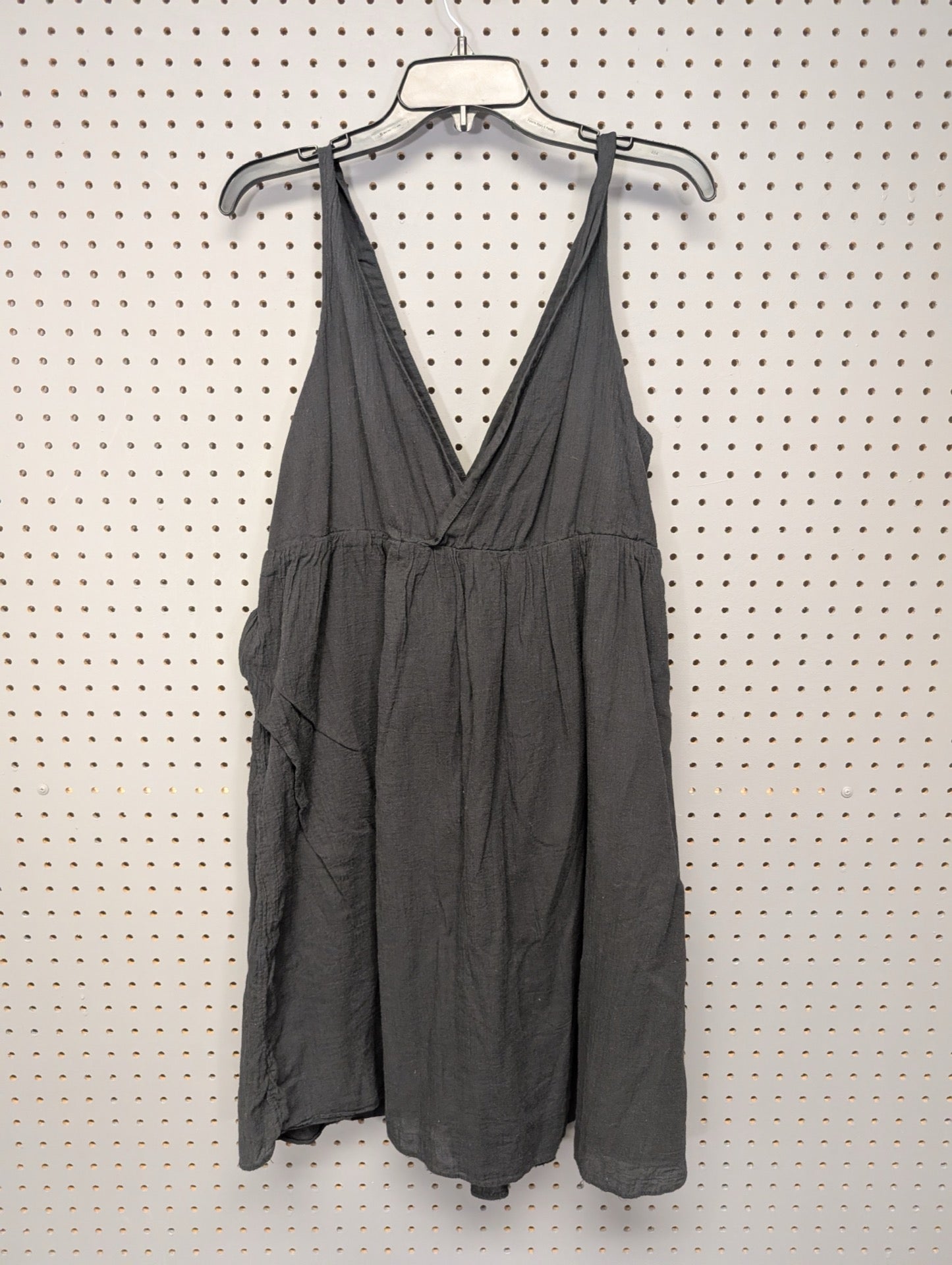 Front view of Old Navy charcoal V-neck dress