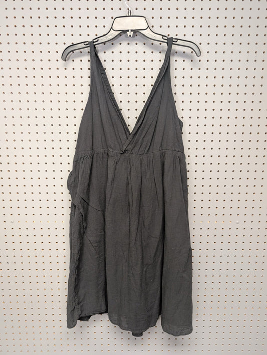 Front view of Old Navy charcoal V-neck dress
