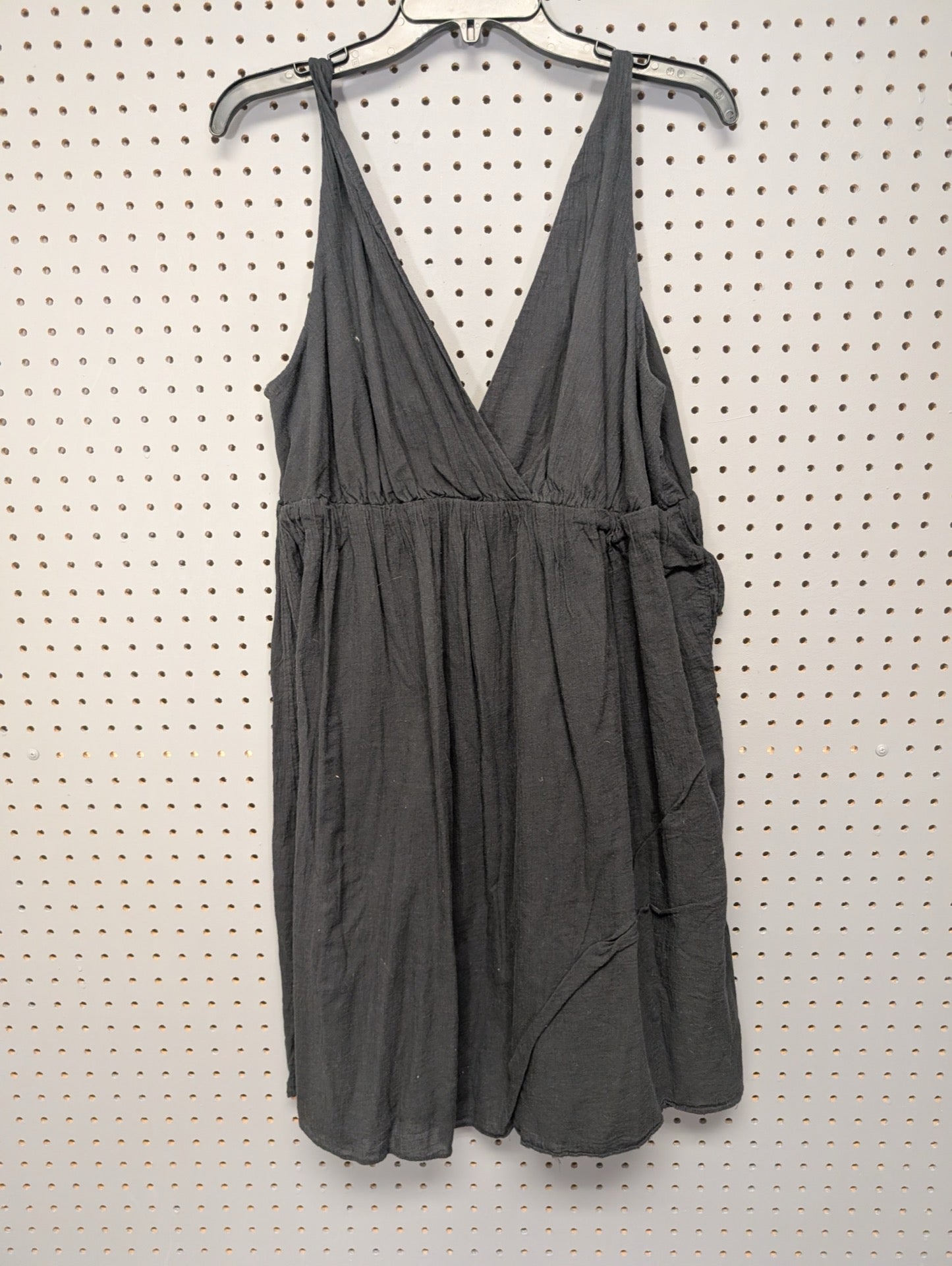 Back view of Old Navy charcoal dress