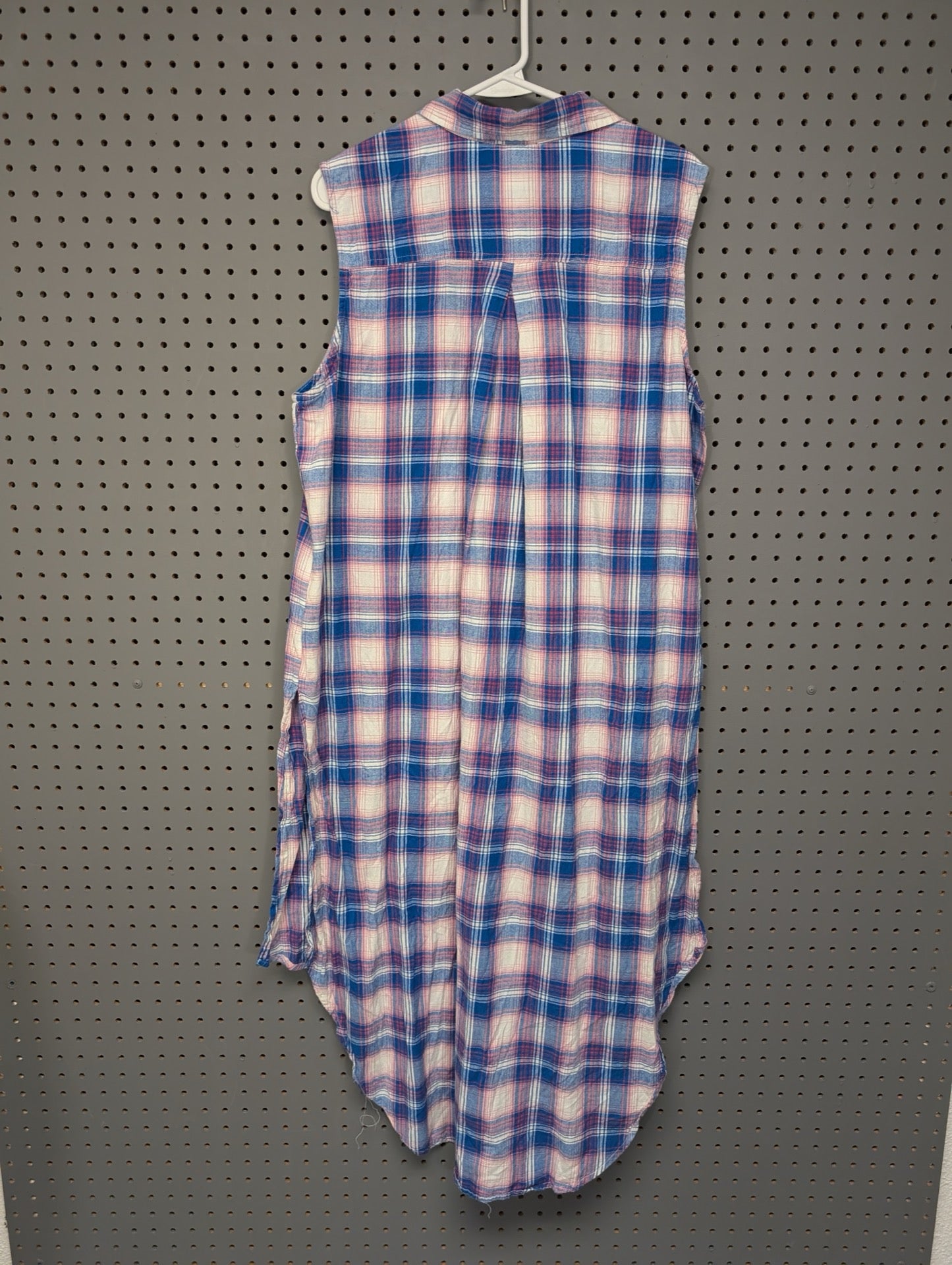 Back view of FashionWeb high-low tunic
