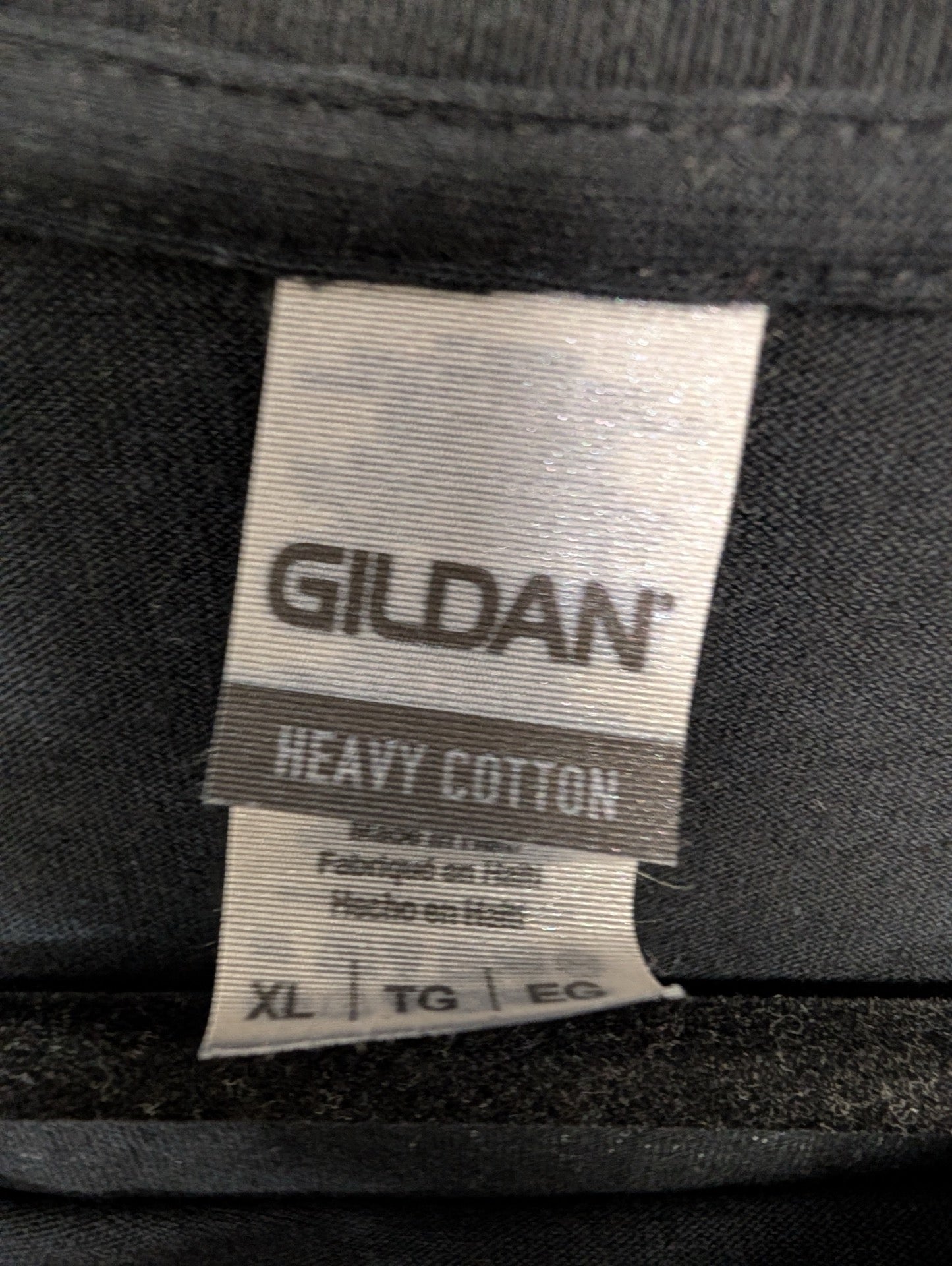 Gildan Heavy Cotton XL tag