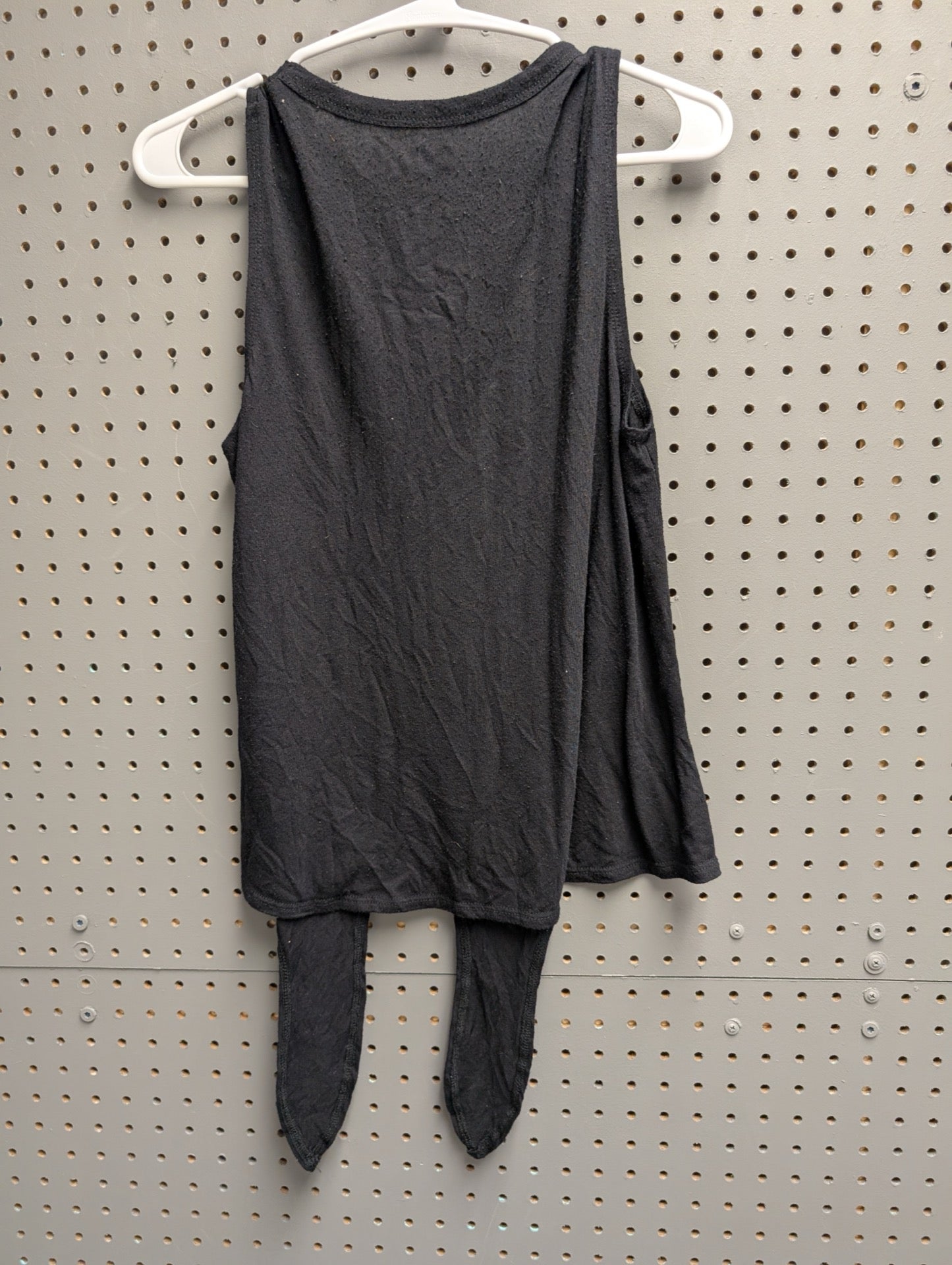 Back view of black tie-front tank top