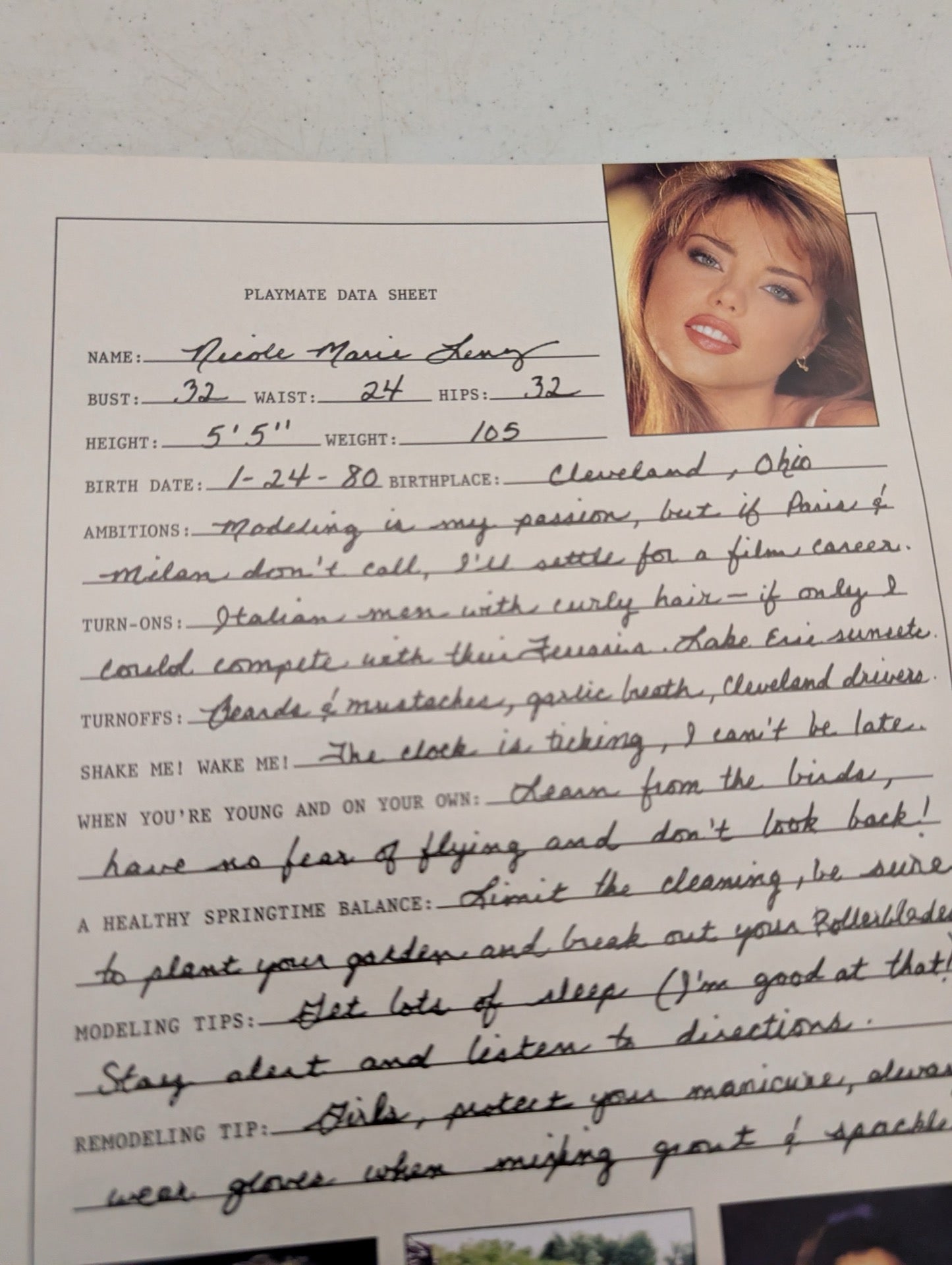 Playboy Magazine March 2000 Nicole Marie Lenz Data Sheet
