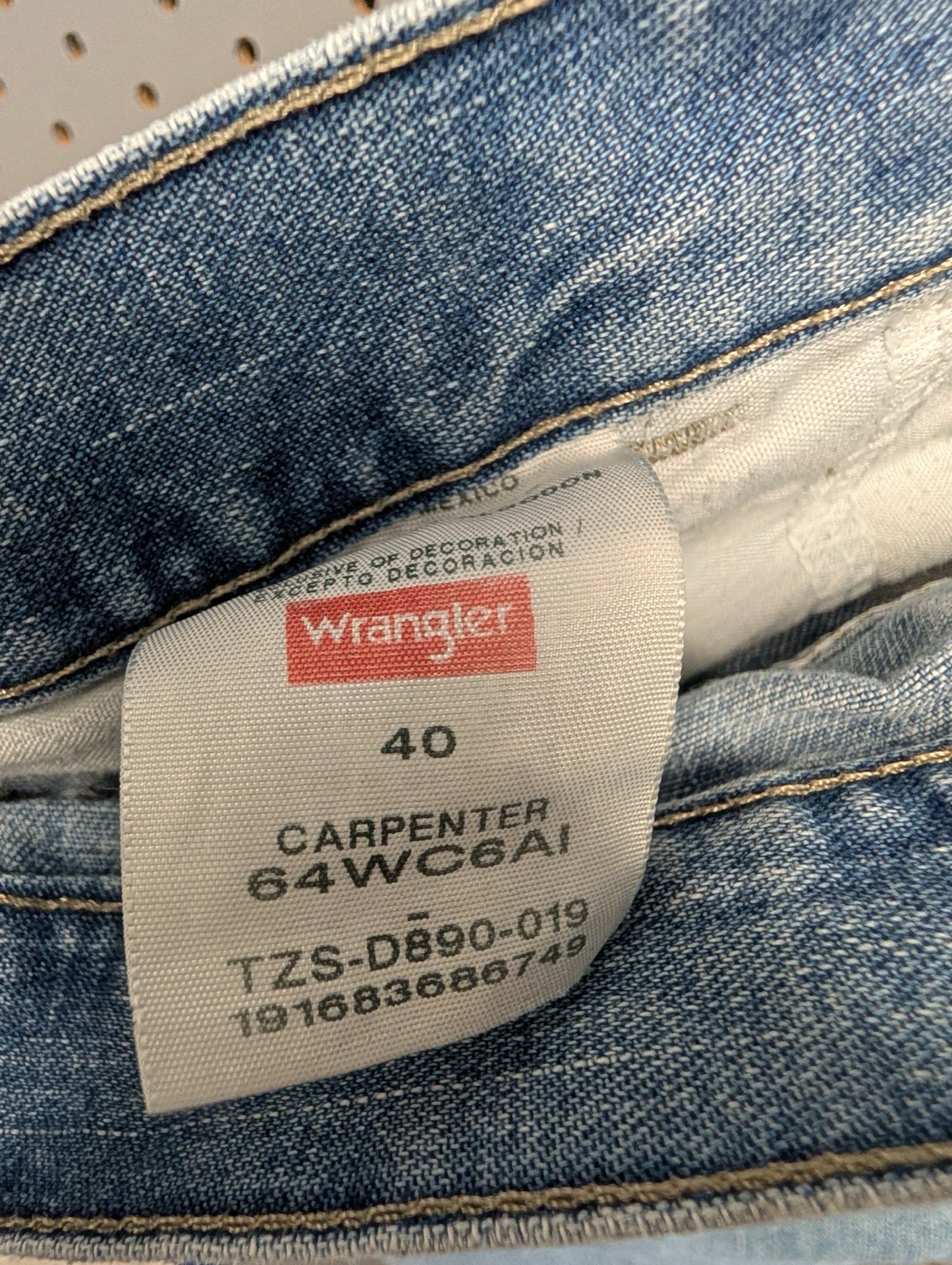 Wrangler size 40 inside tag