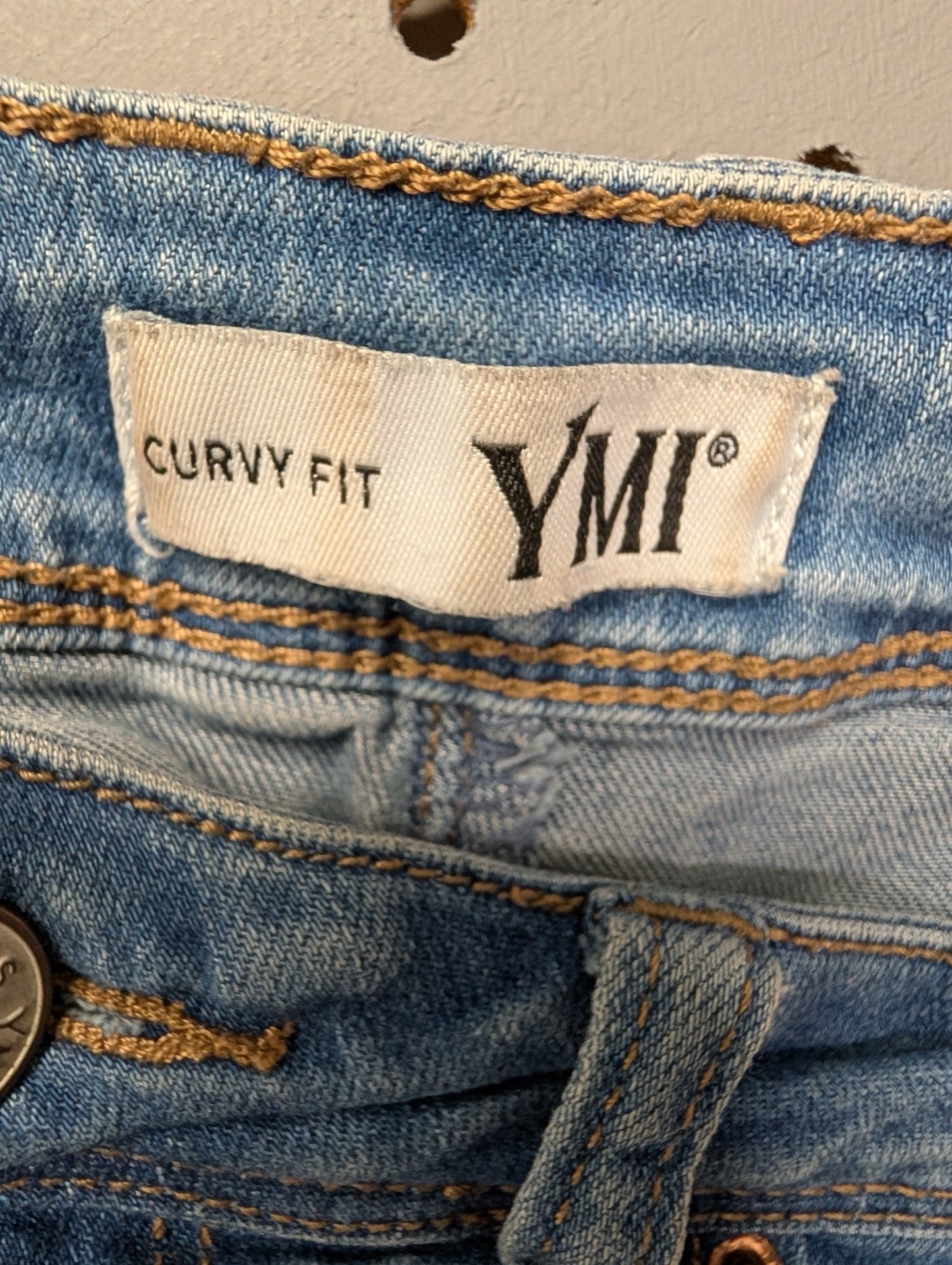 YMI Curvy Fit inner tag
