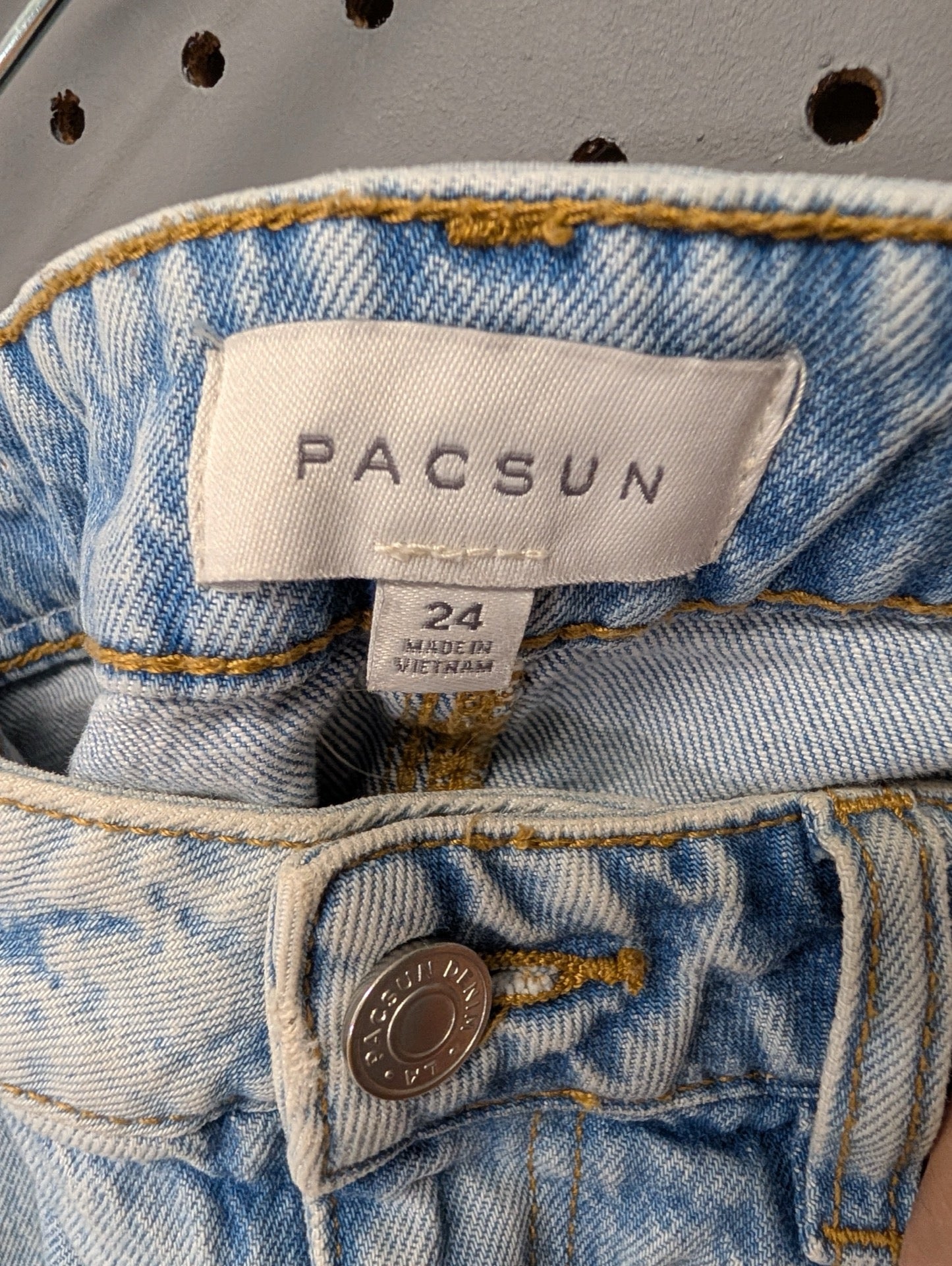 PacSun inner size tag 24