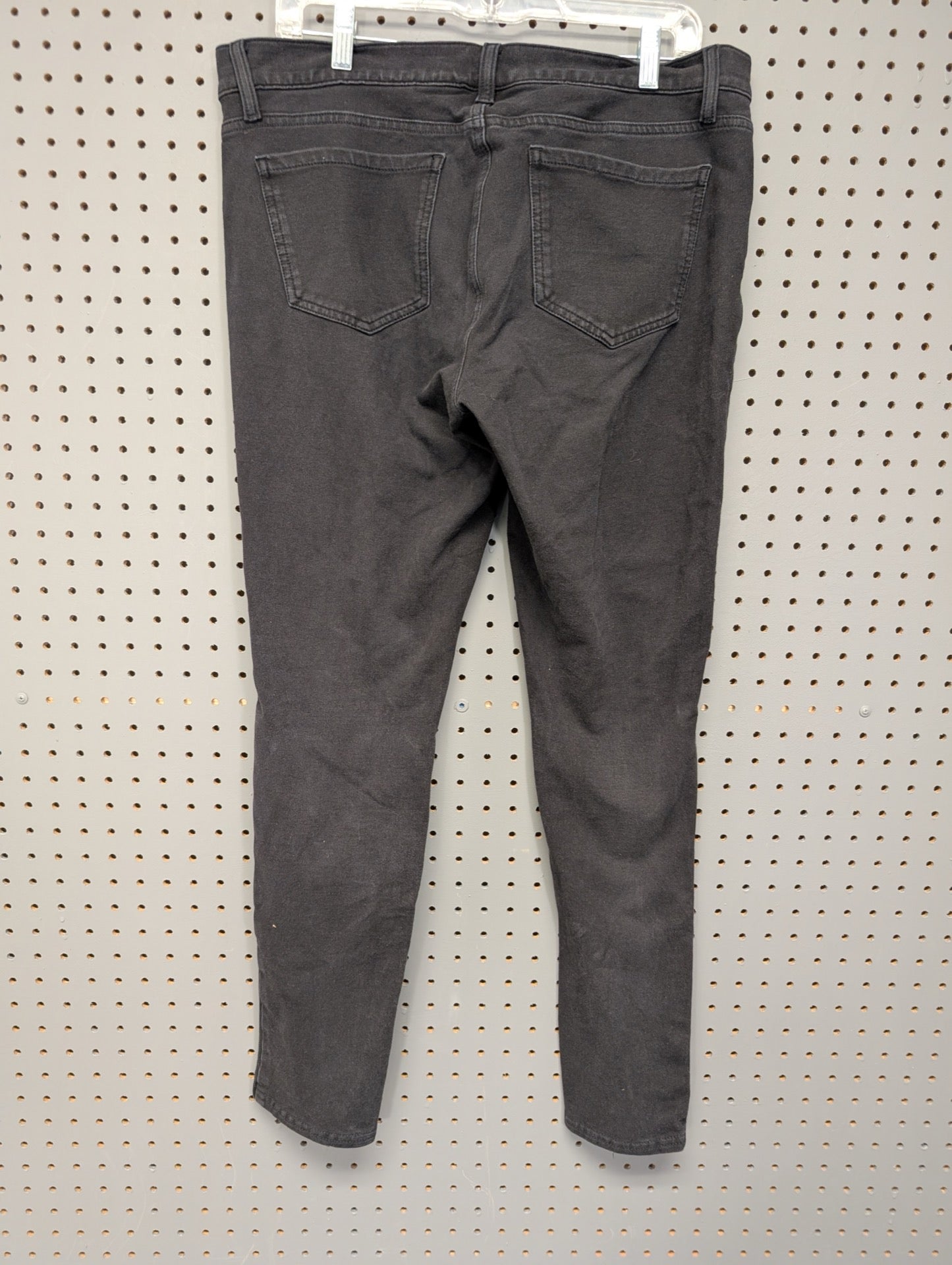 Back of Mudd black skinny jeans