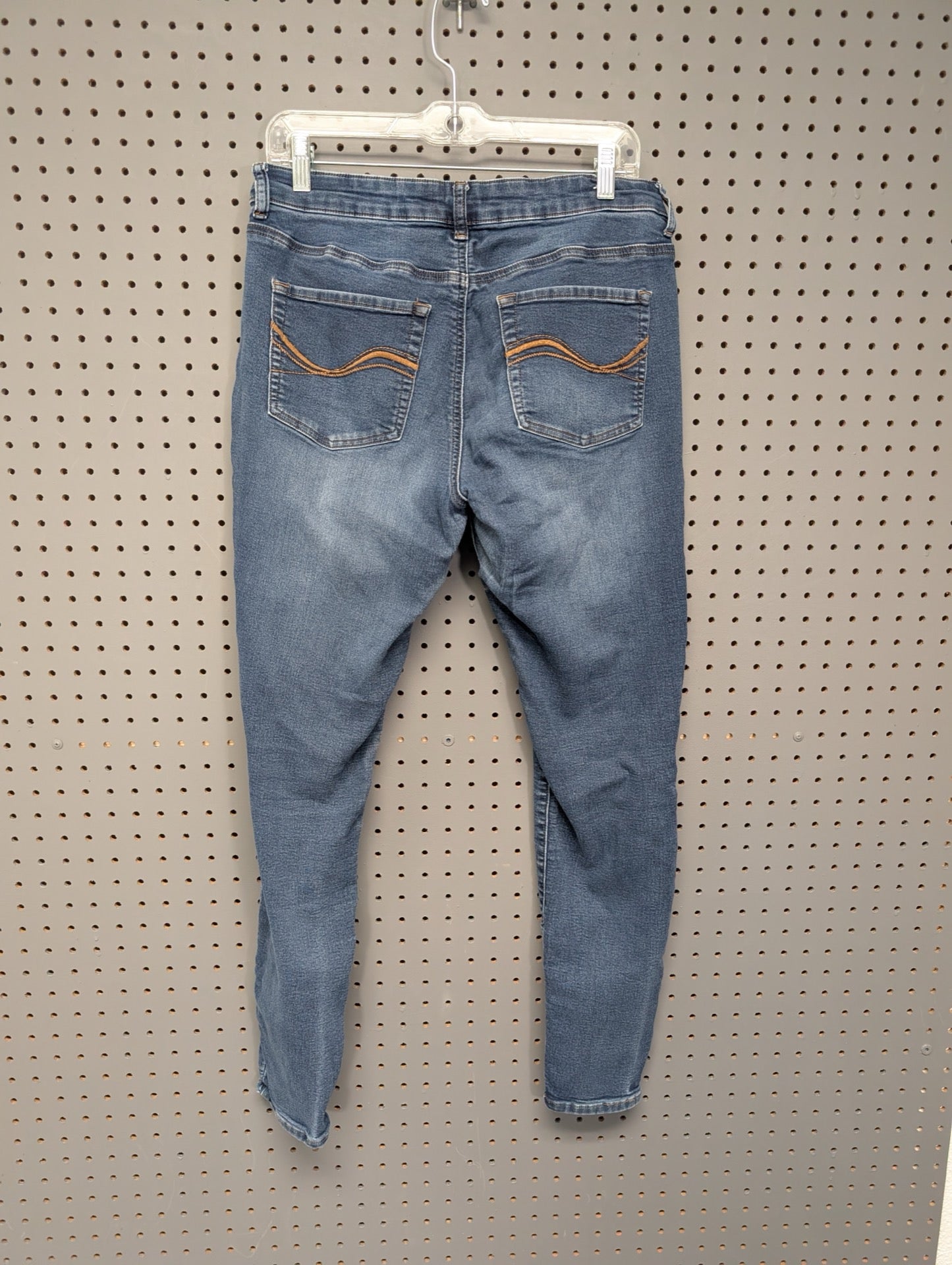 Back of SO size 16 jeggings