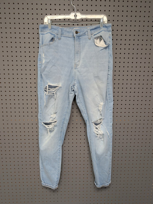 Front of SO size 17 distressed jeggings