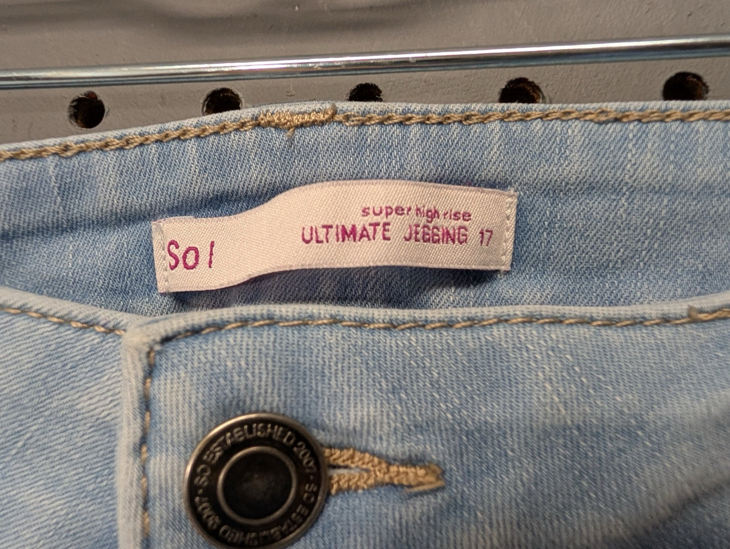 Tag for SO size 17 jeggings