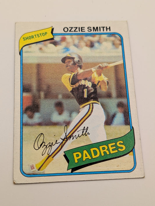 Front of 1980 Topps Ozzie Smith #393 baseball card