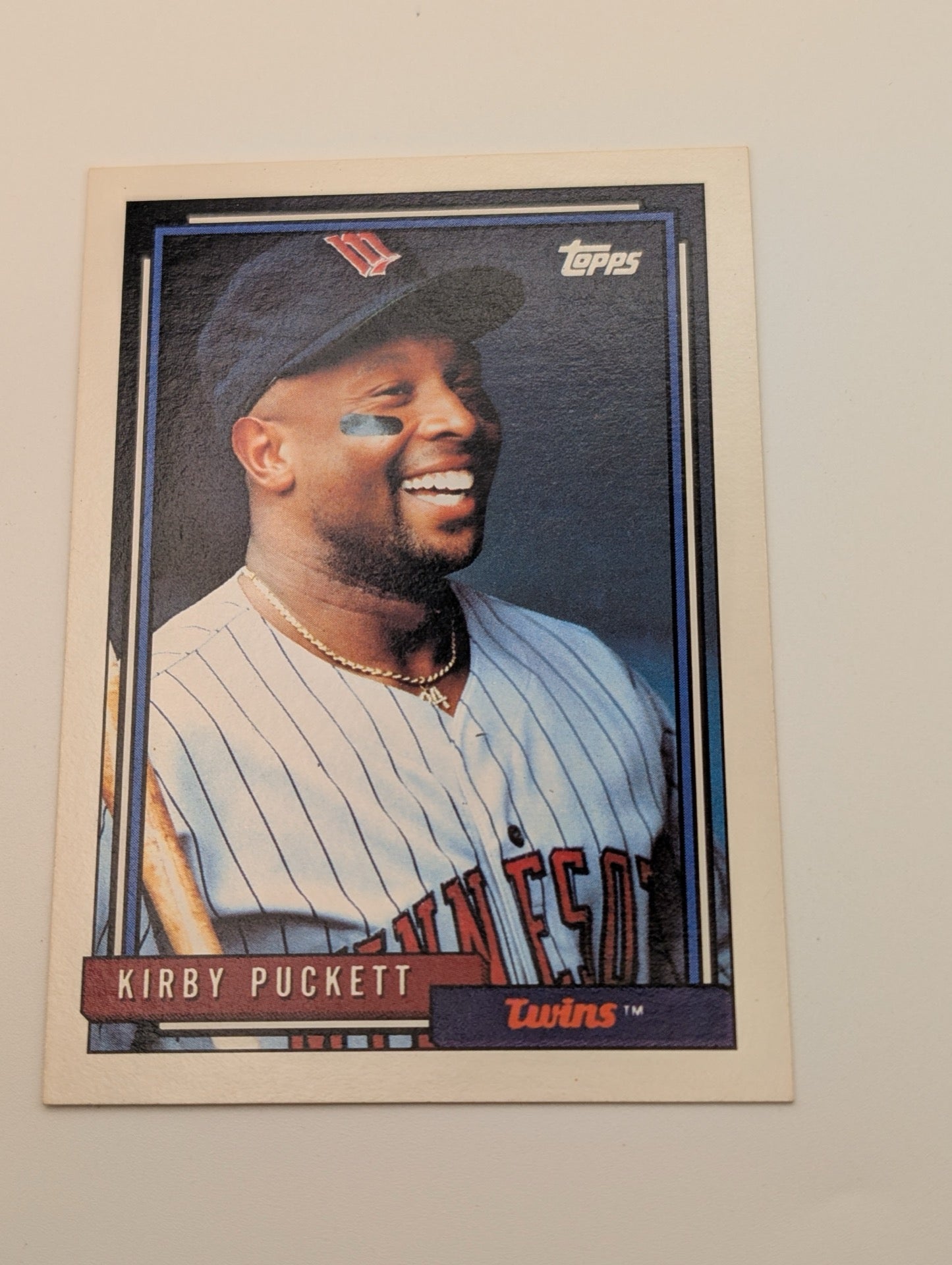 Front of 1992 Topps Kirby Puckett card