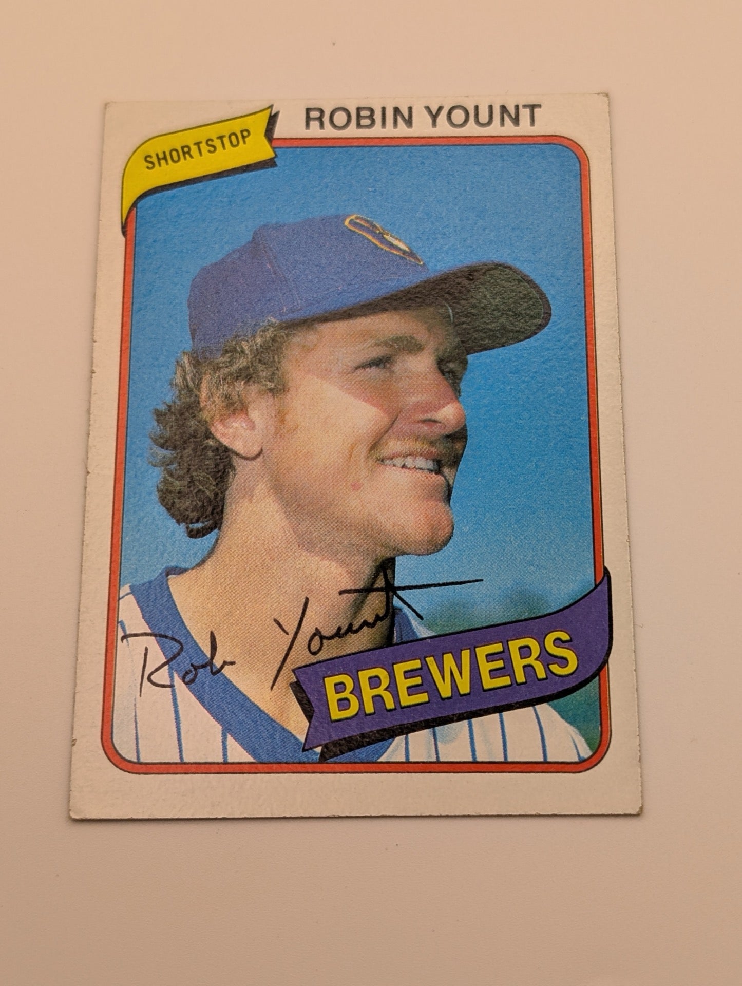 Front of 1980 Topps Robin Yount baseball card