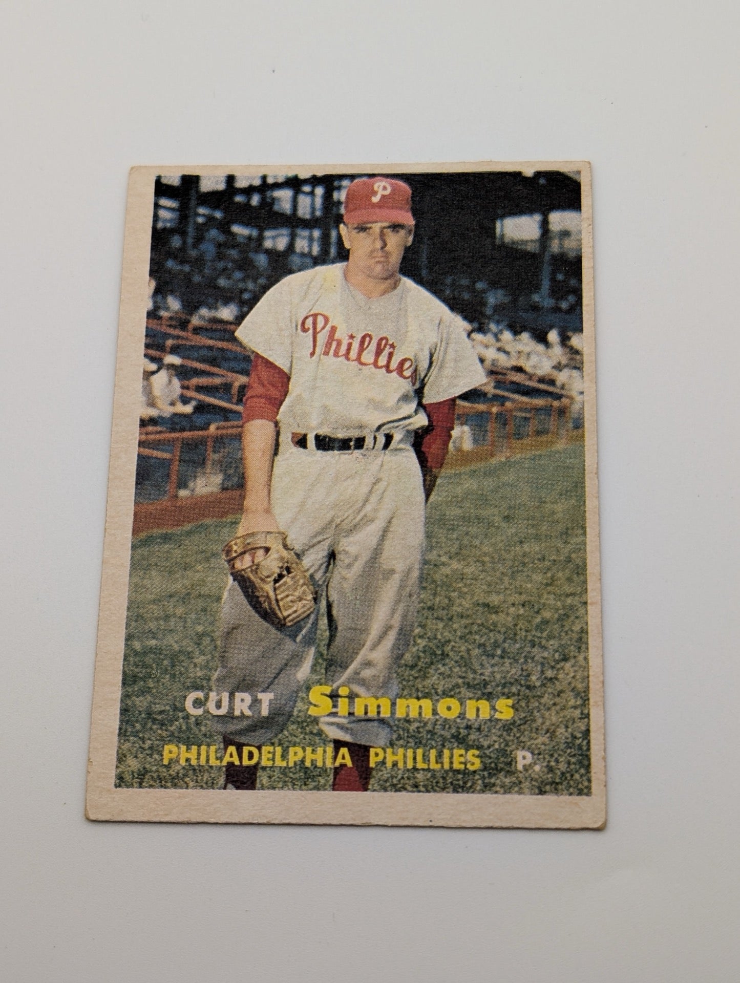 Front of 1957 Topps Curt Simmons #158 baseball card