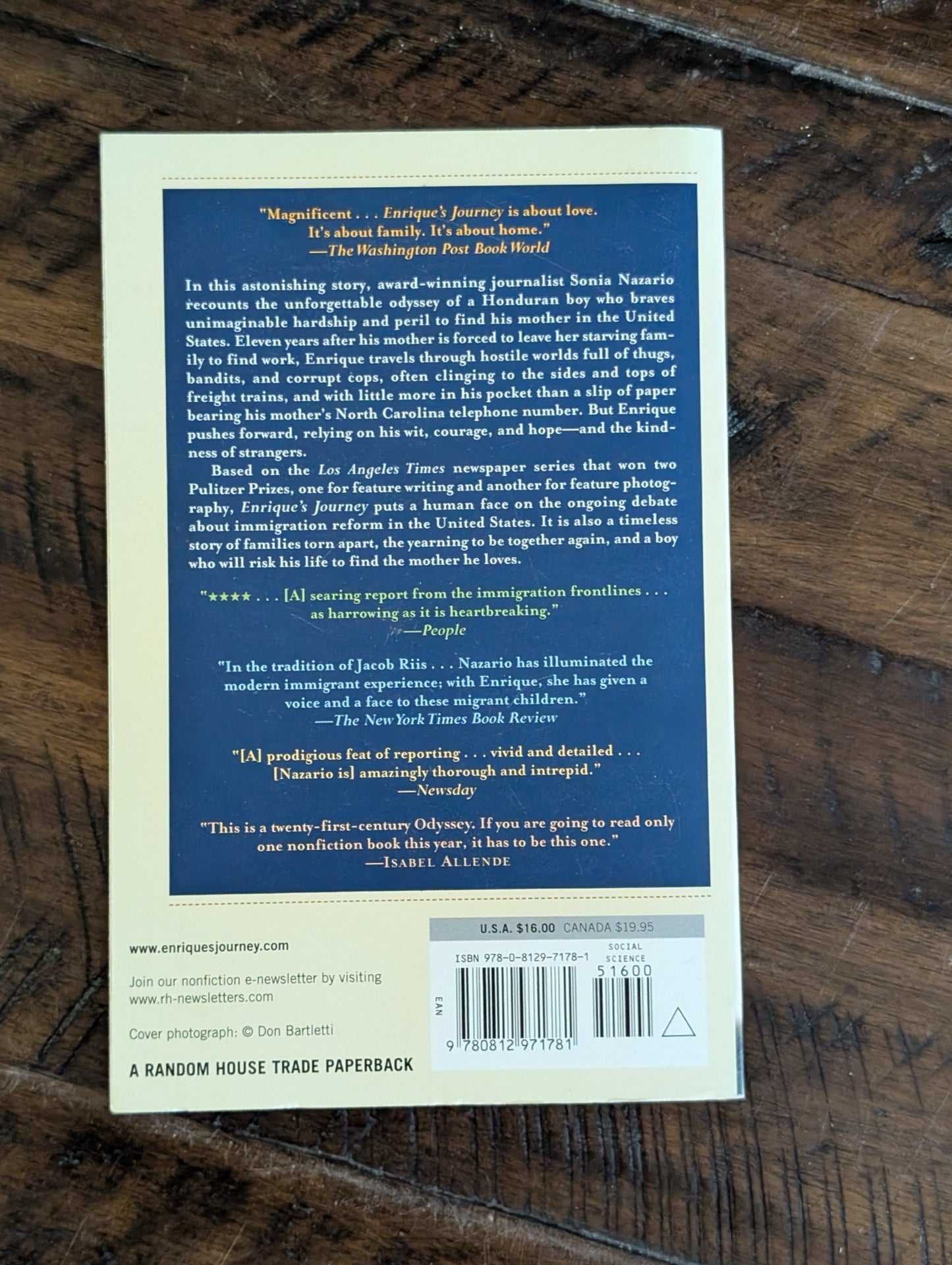 Back cover with synopsis