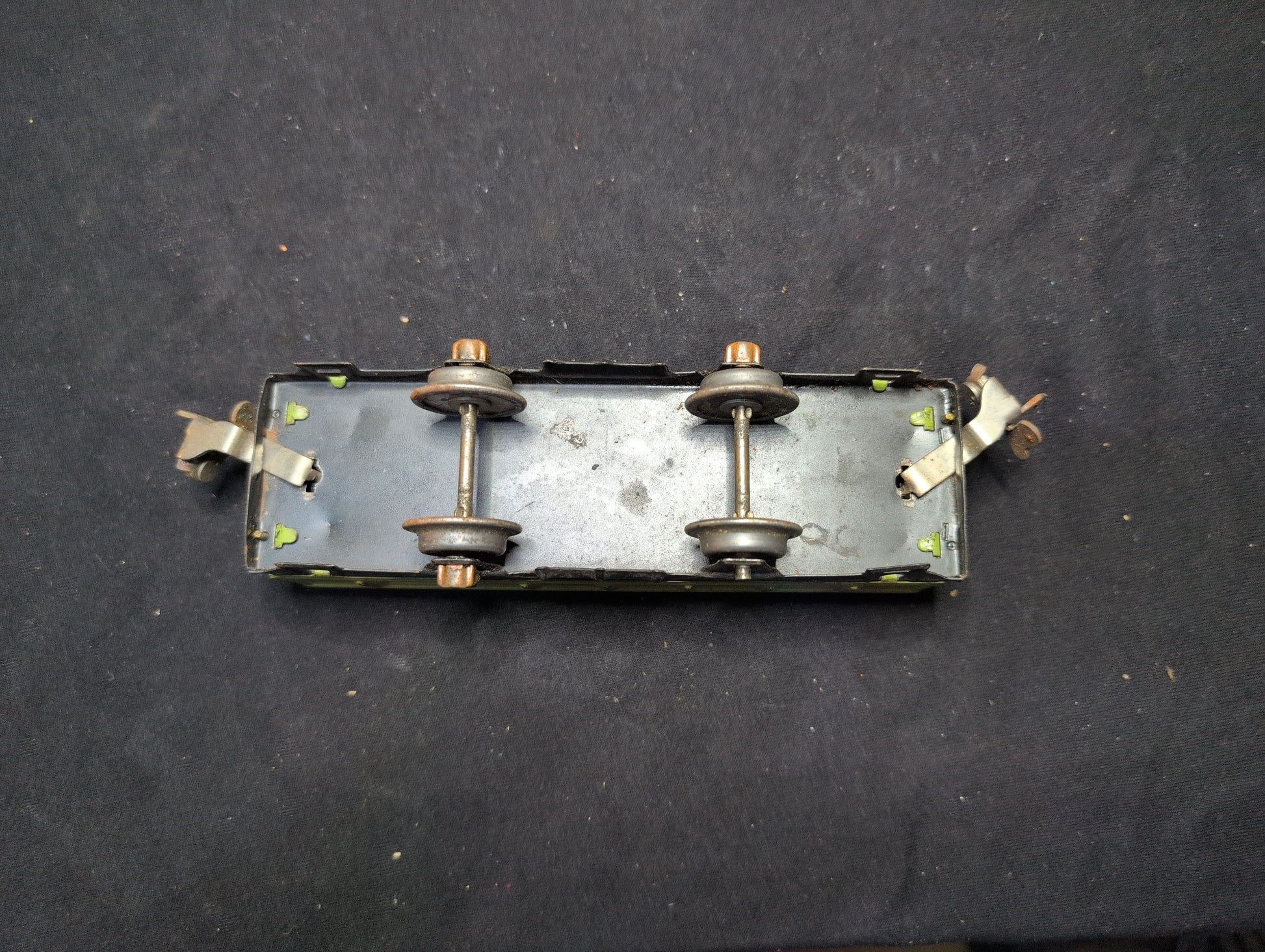 Lionel Pre-war O-Gauge #2902 Tinplate Gondola Car 2902 Apple Green