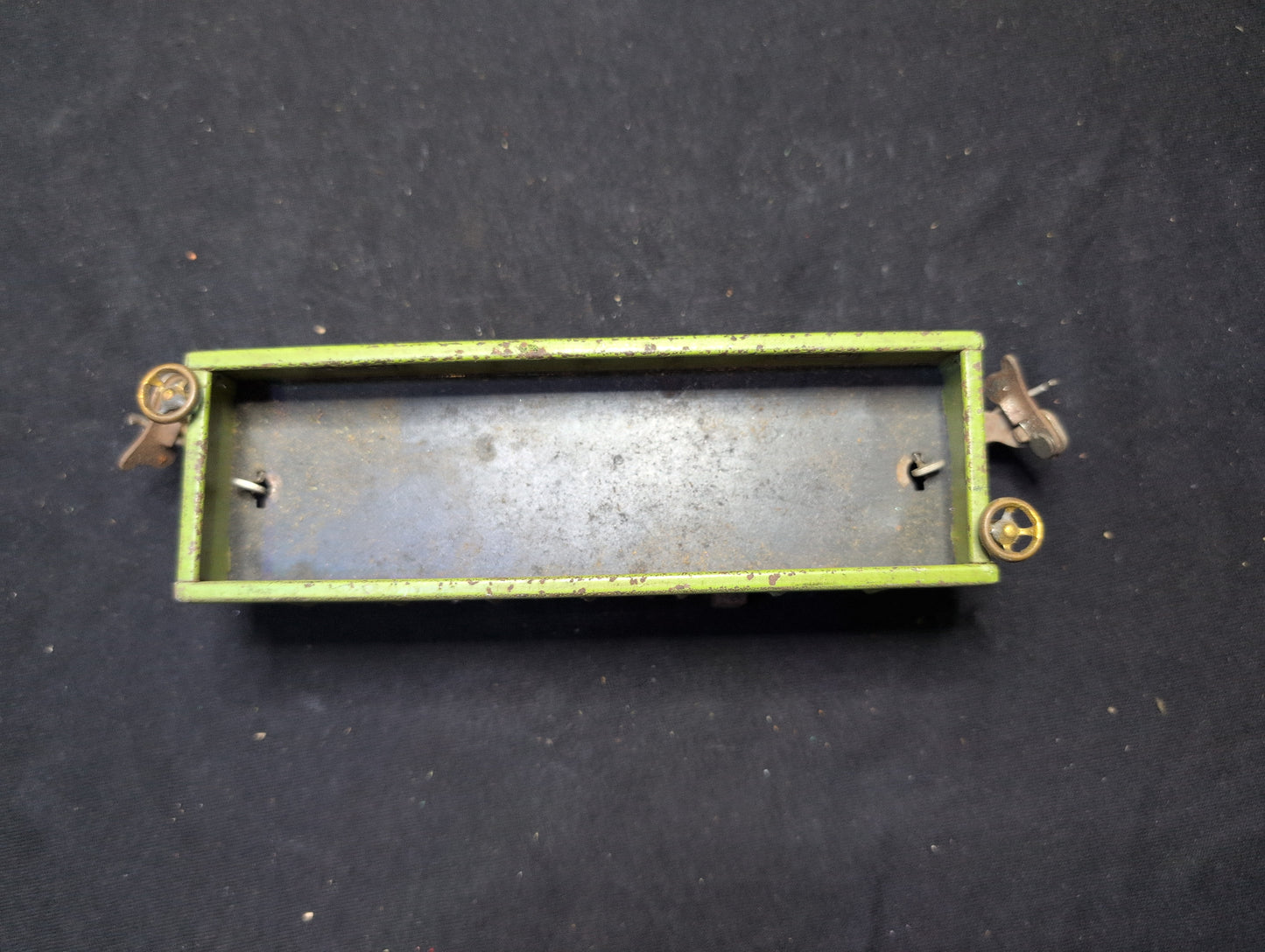 Lionel Pre-war O-Gauge #2902 Tinplate Gondola Car 2902 Apple Green